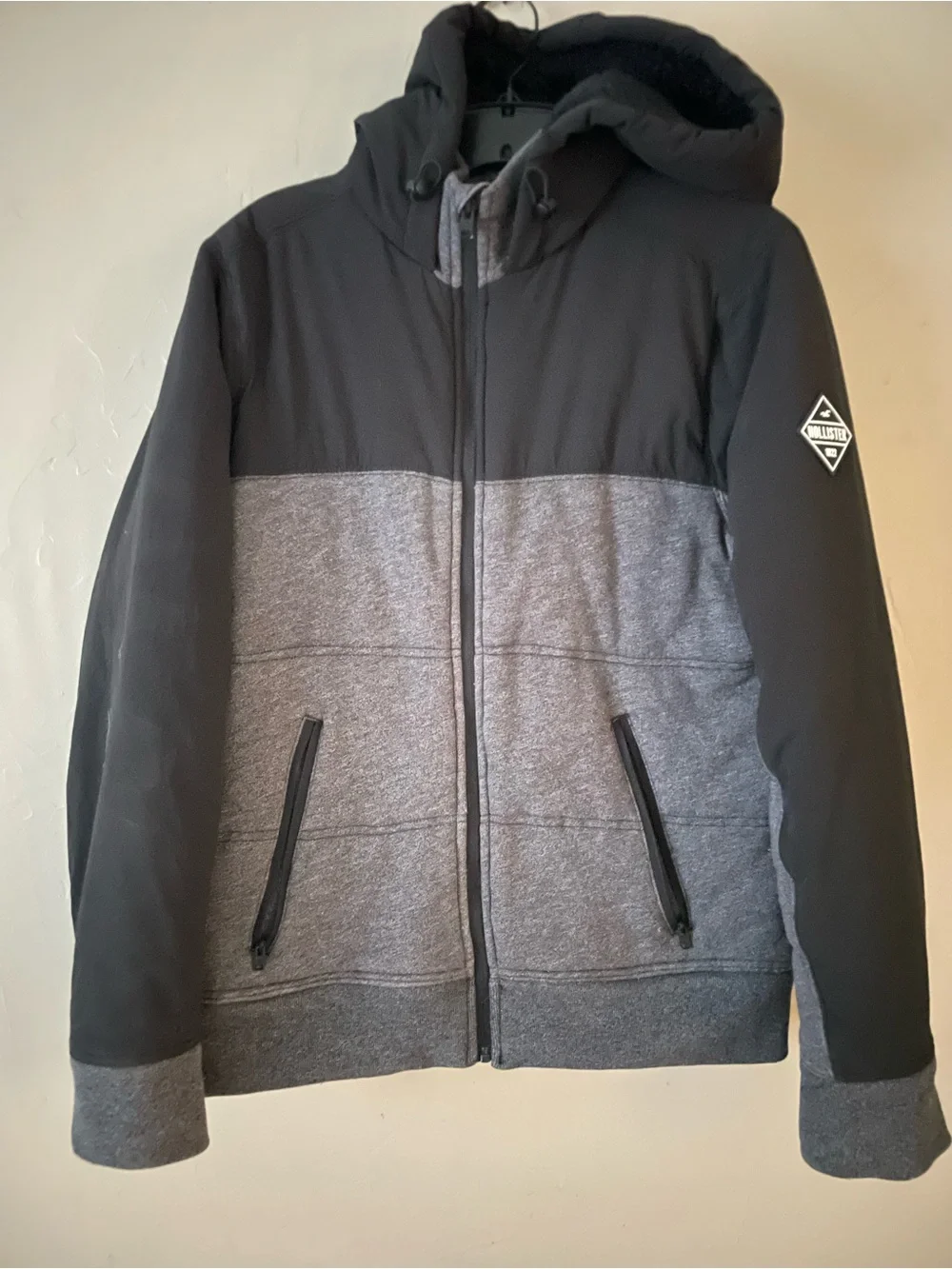 Hollister hooded jacket Boys Medium two-tone - very warm & thick